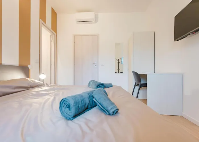 7 Per Gruppi E Viaggiatori - Stazione