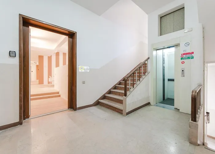 7 Per Gruppi E Viaggiatori - Stazione Guest house *