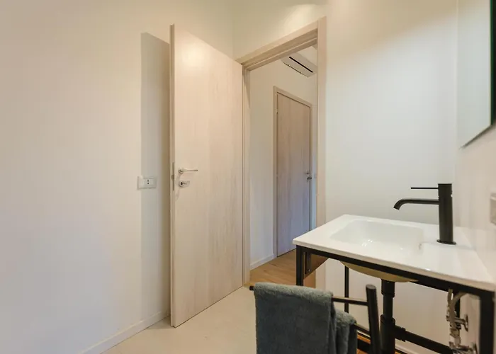 7 Per Gruppi E Viaggiatori - Stazione *